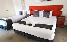 Suite 26 - Town Central - Walk To Cafes - Sleeps 3
